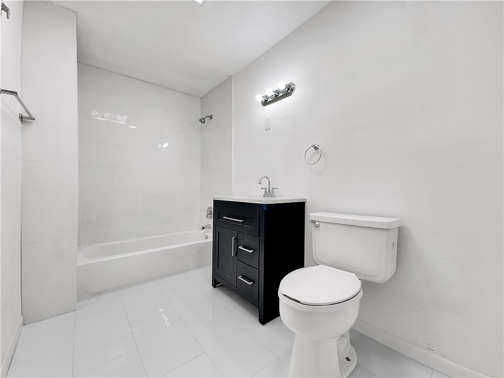 4115 Meridian Pl Property Photo 20