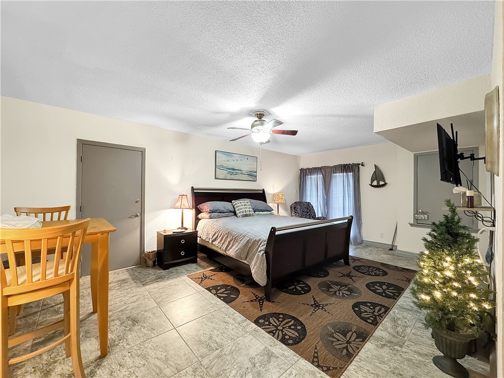 13965 Man O War Ct Property Photo 14