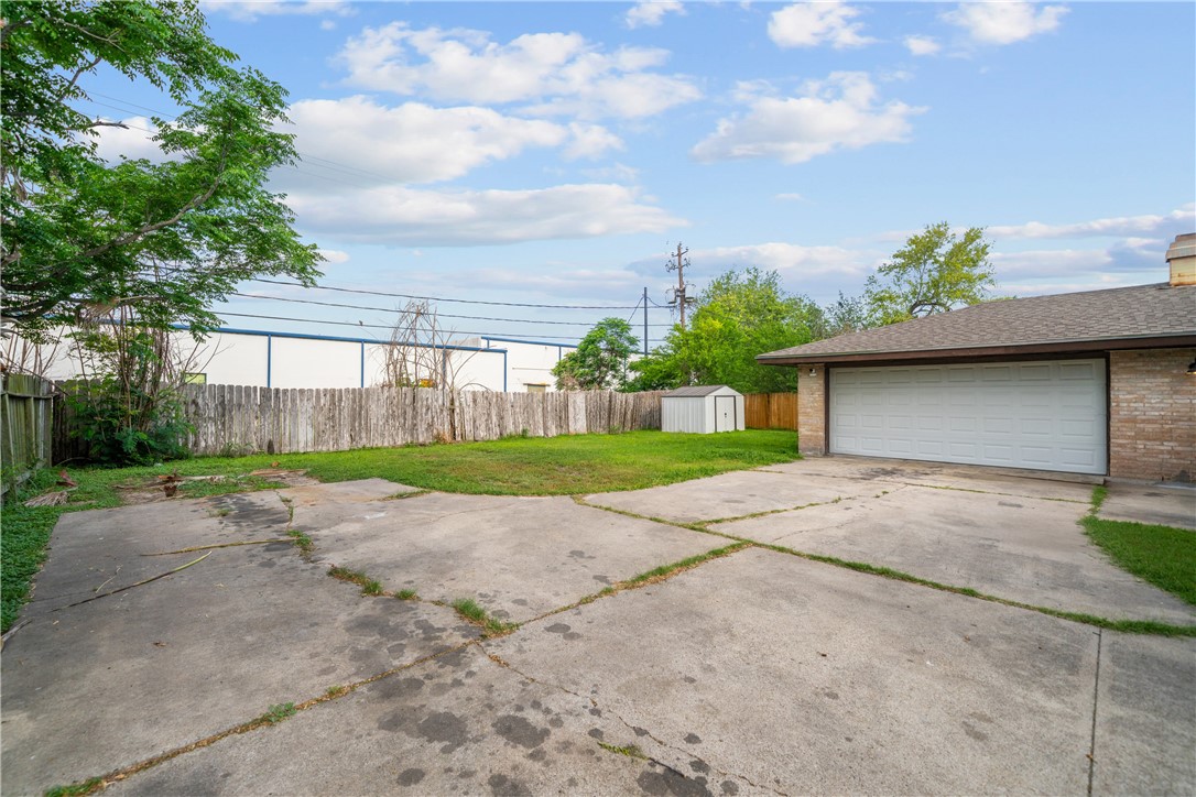 1701 Annette St Property Photo 30