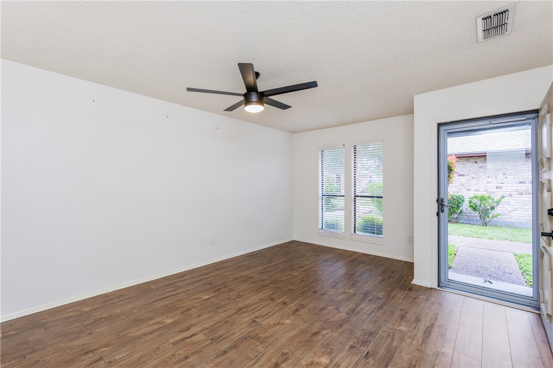 13656 Teague Ln Property Photo 3