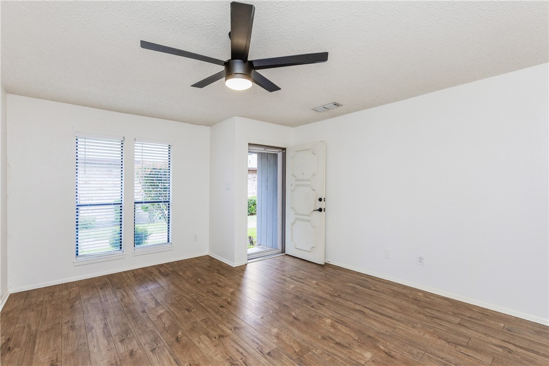 13656 Teague Ln Property Photo 4