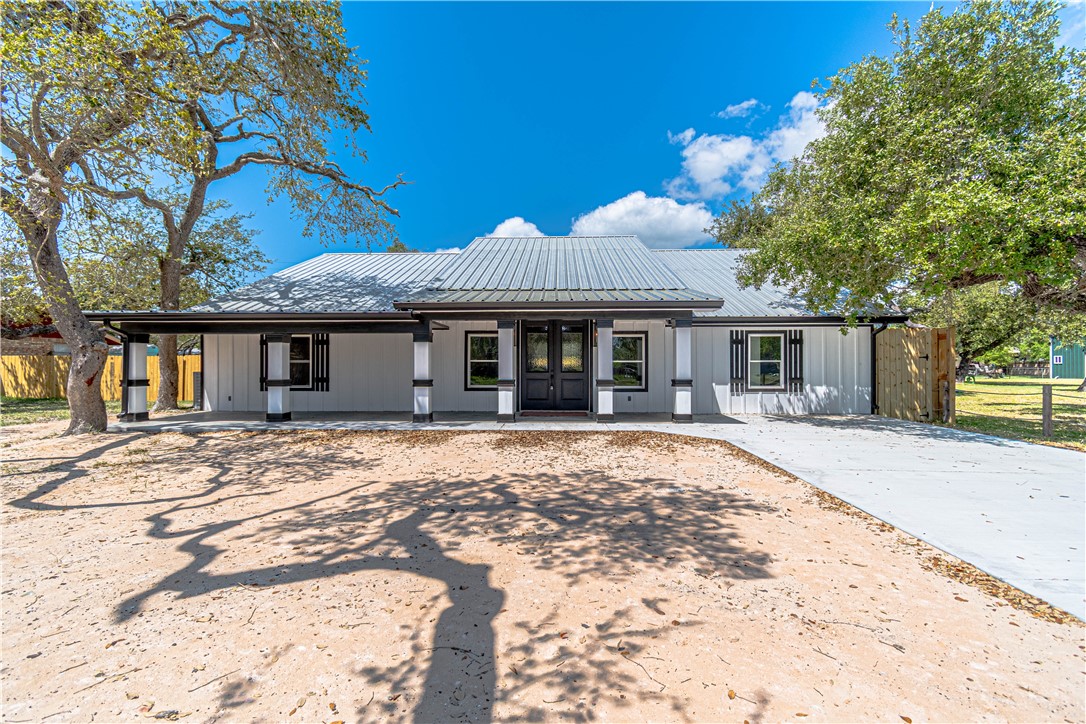 47 Mockingbird Lane Property Photo