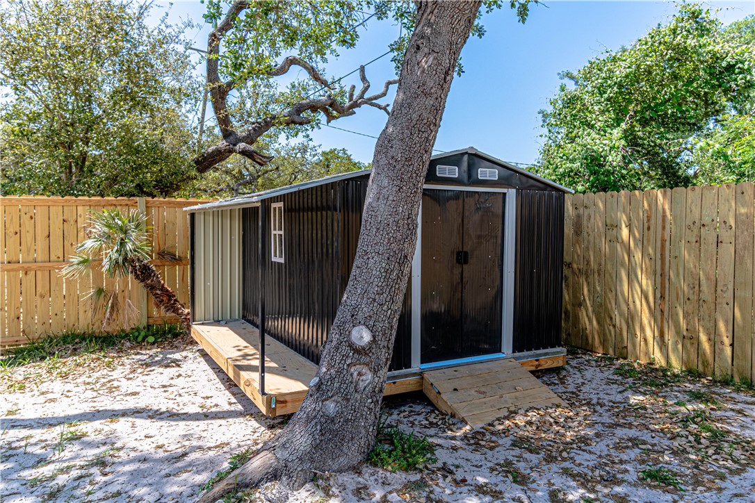 47 Mockingbird Lane Property Photo 40
