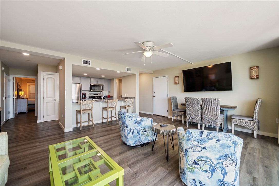 800 Sandcastle Dr 230 Property Photo 5