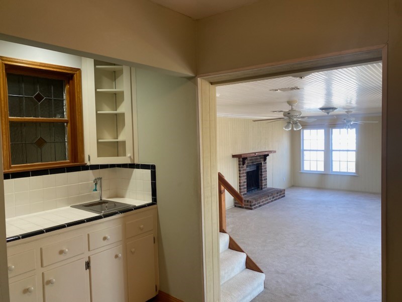 434 Atlantic St Property Photo 8