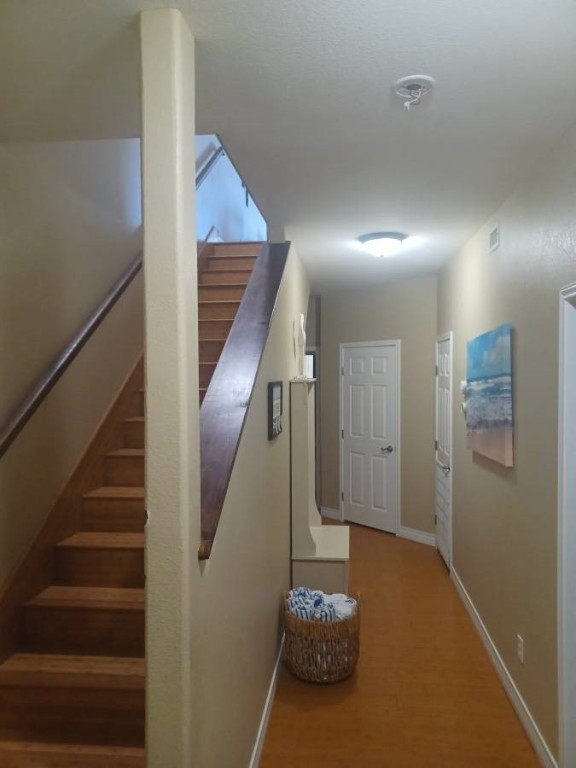 15217 Windward Dr 302 Property Photo 2