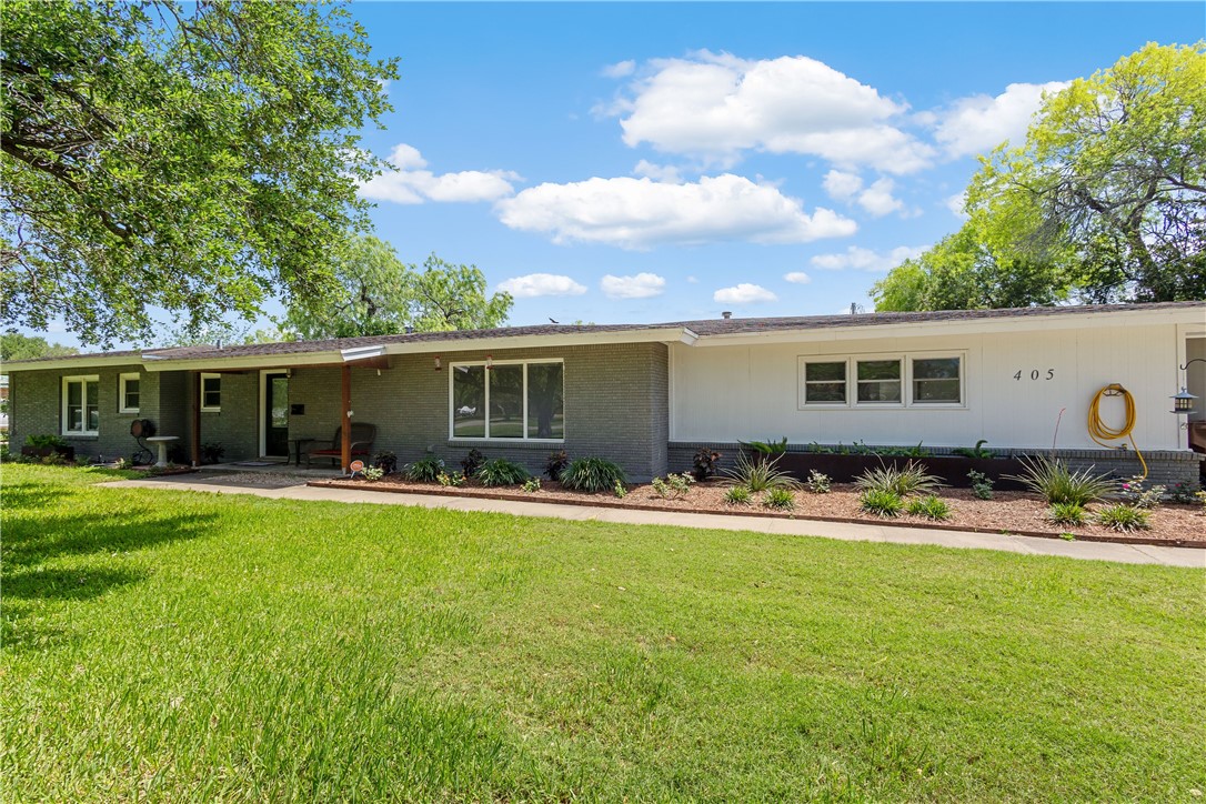 405 Elizabeth Ave Property Photo