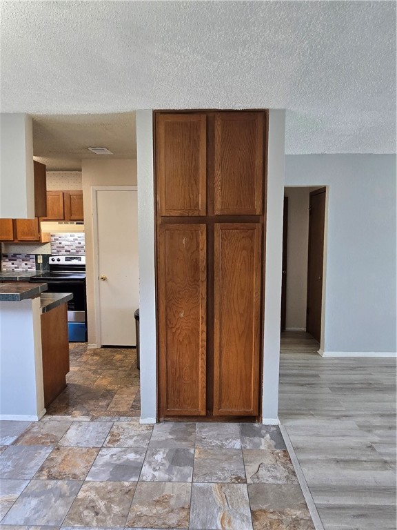 7130 Everhart Road 8 Property Photo 11
