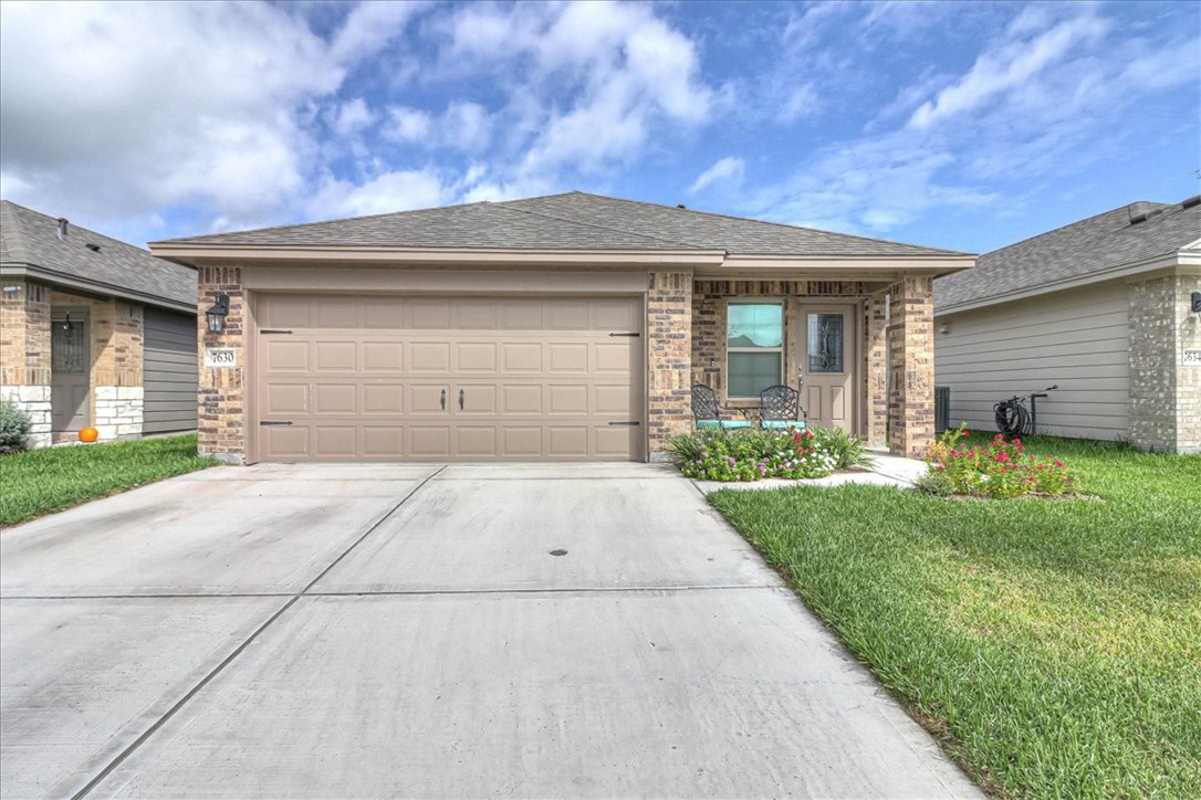 7630 Shadow Rider Property Photo