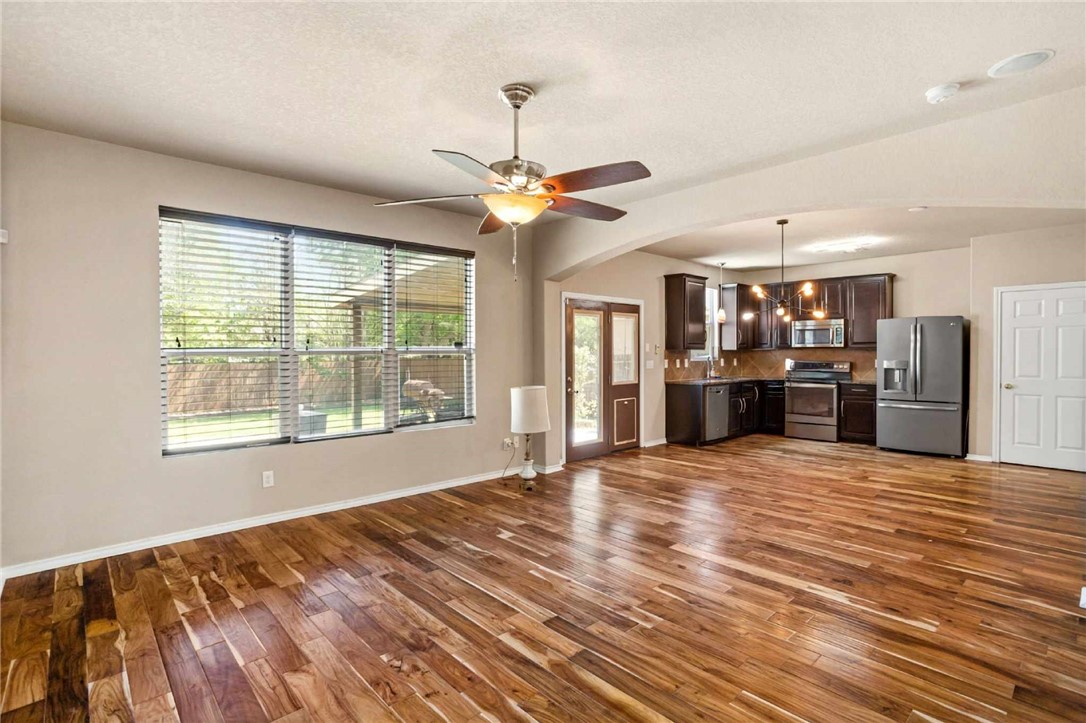 6332 Parsley Hl Property Photo 4