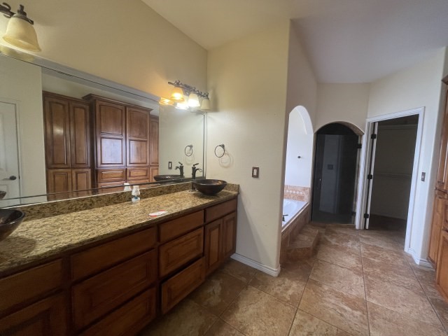 7448 N Us Highway 281 Property Photo 23