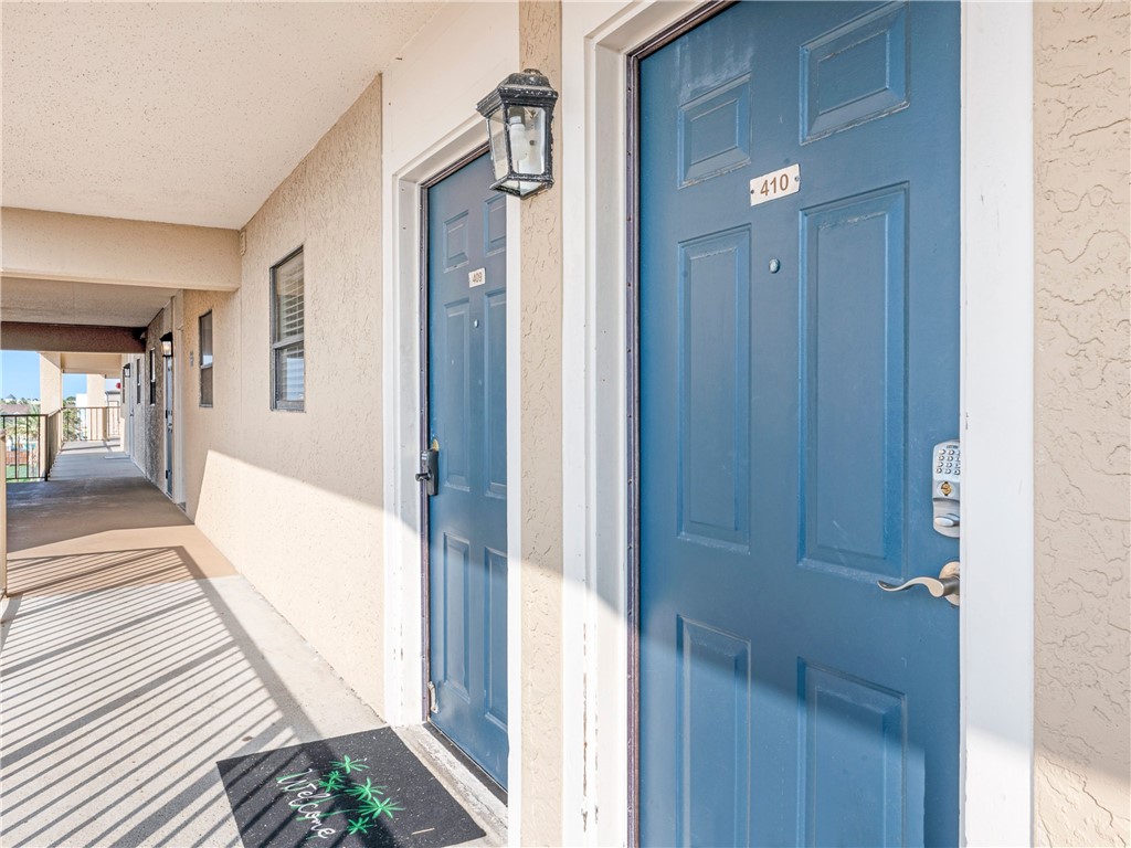 1021 S Water St 410 Property Photo 3