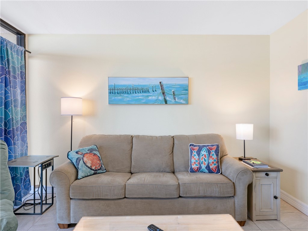 1021 S Water St 410 Property Photo 5