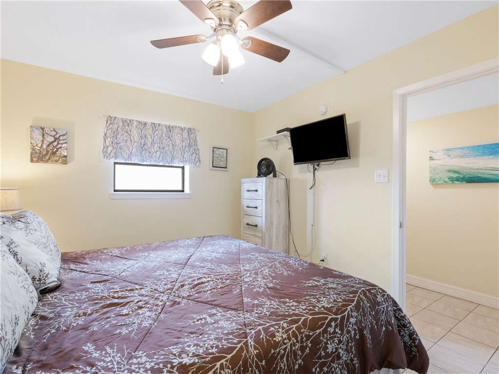 1021 S Water St 410 Property Photo 14