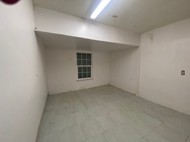 3000 Todd Property Photo 9