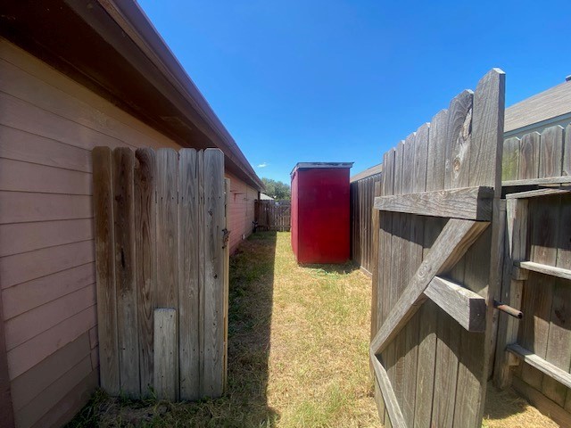 3000 Todd Property Photo 21