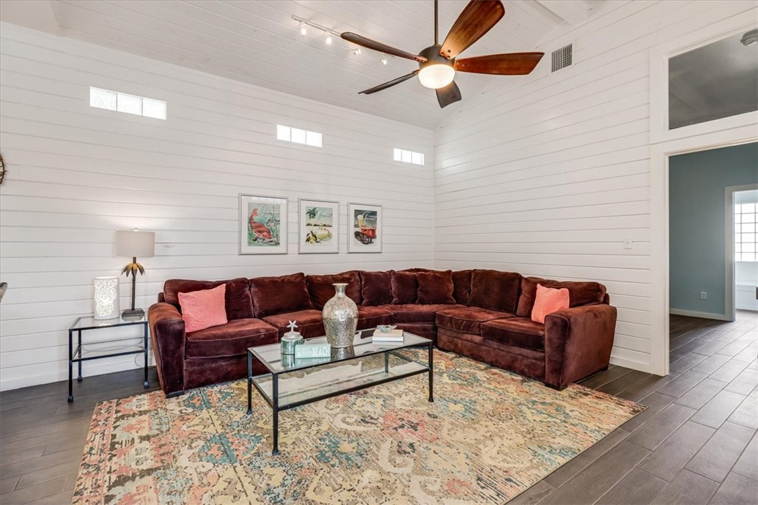 2212 State Highway 361 201 Property Photo 5