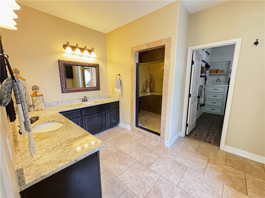 3610 Lake Champagne Ct Property Photo 19