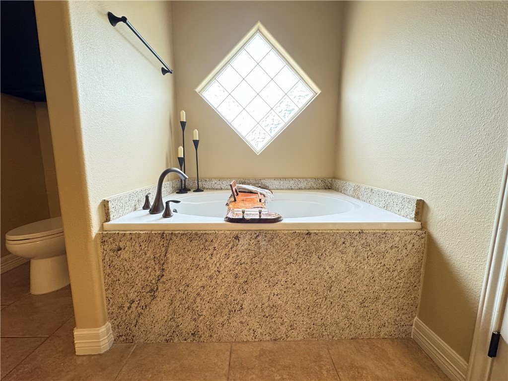 3610 Lake Champagne Ct Property Photo 21