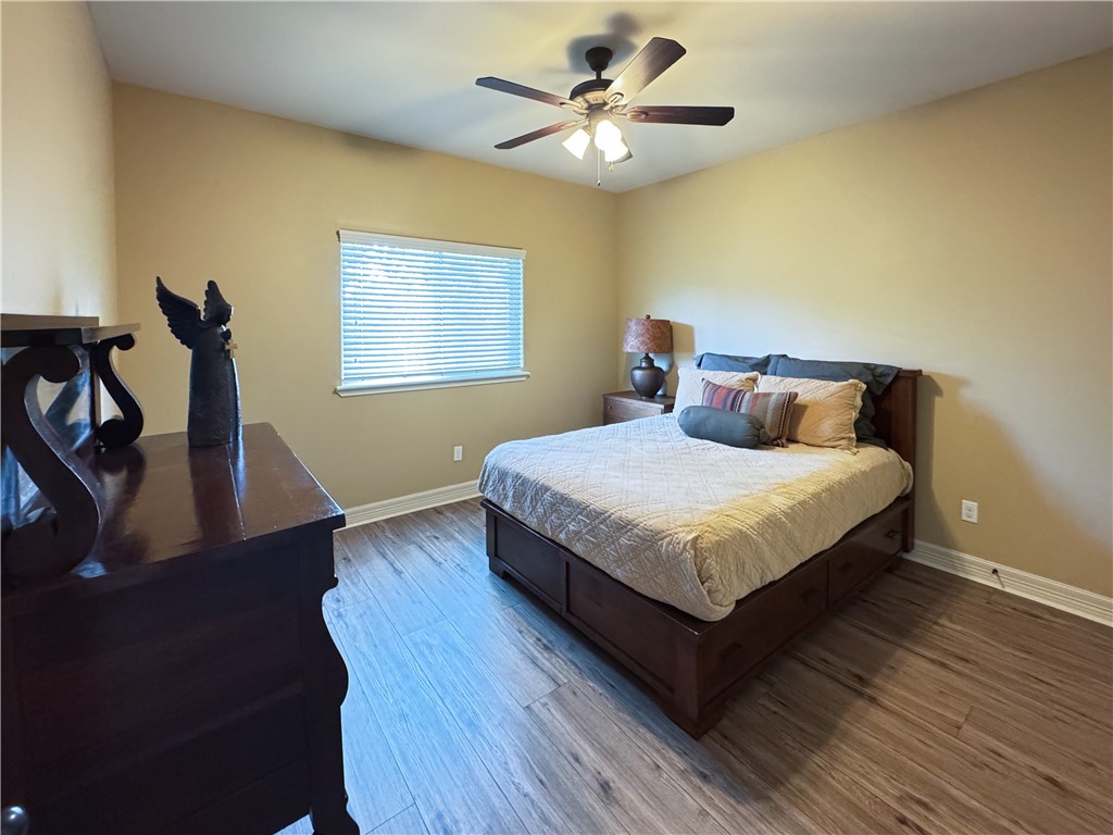 3610 Lake Champagne Ct Property Photo 24