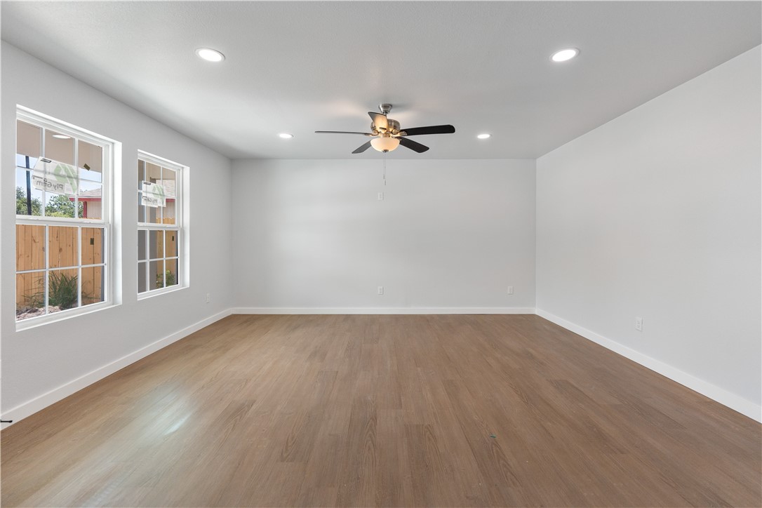 2809 Tarlton St Property Photo 3