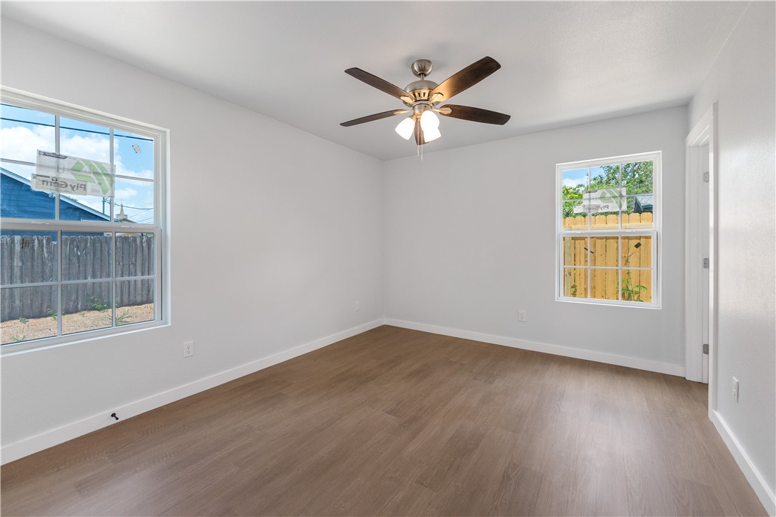 2809 Tarlton St Property Photo 12