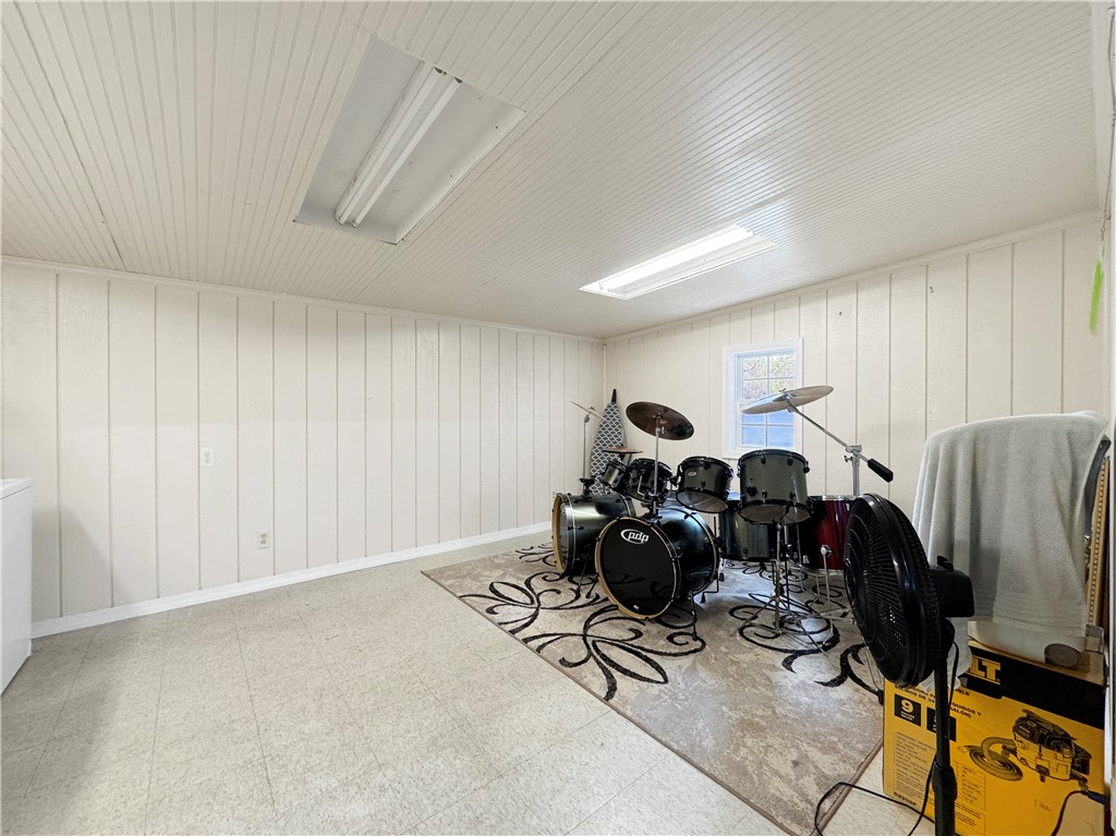 9443 Up River Property Photo 19