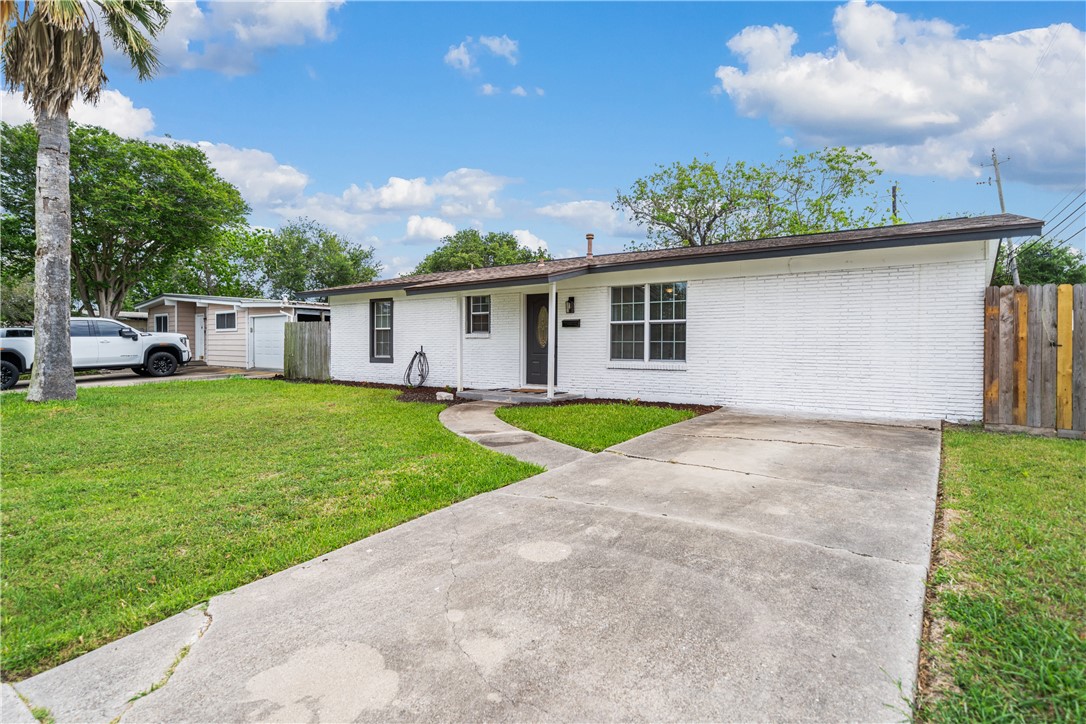 5801 Lucille Dr Property Photo 2