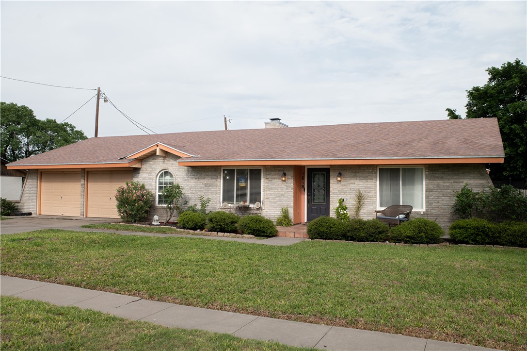 1618 Lawndale Dr Property Photo