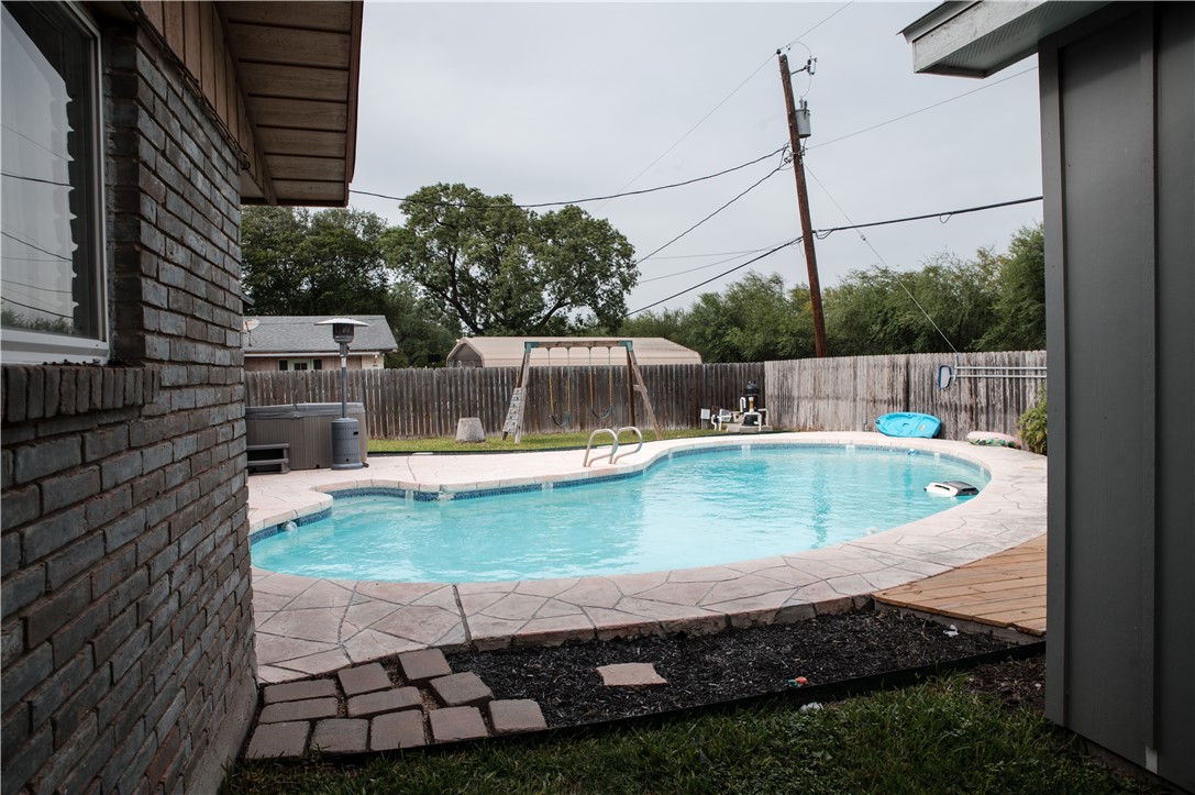 1618 Lawndale Dr Property Photo 20