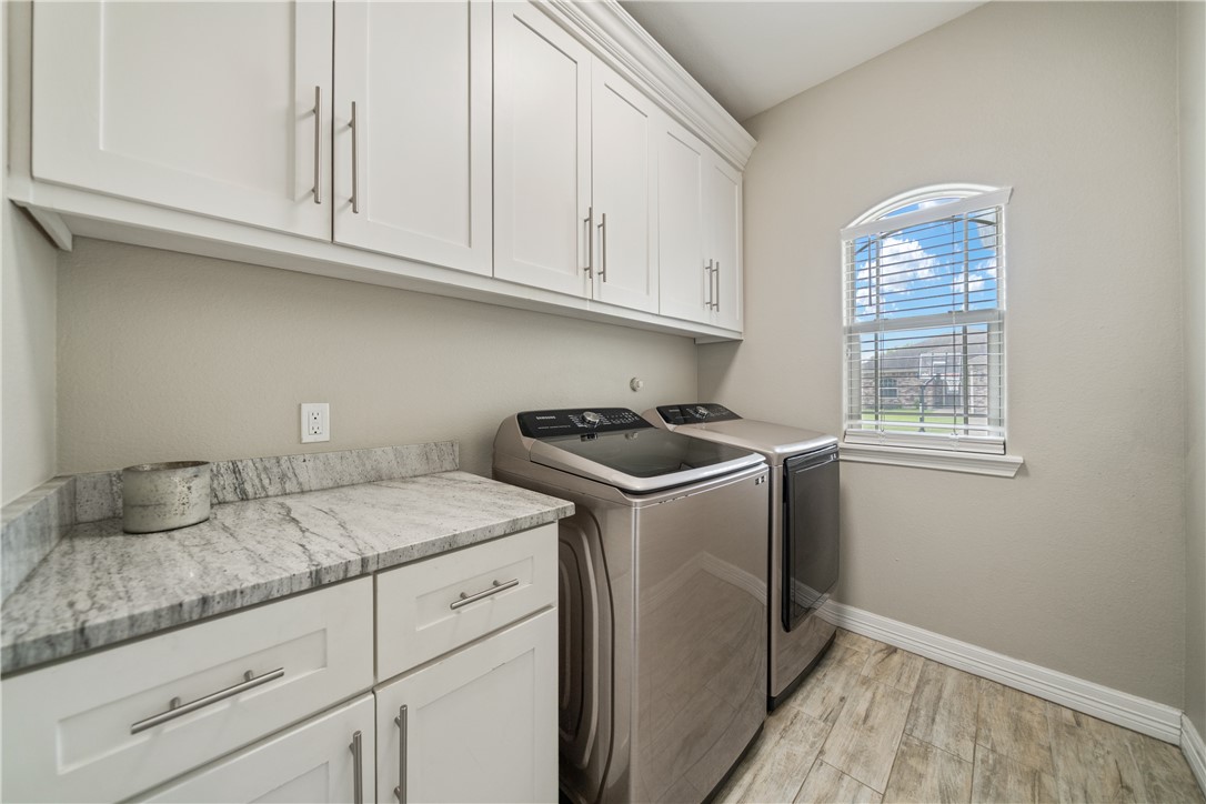 6 Stella Property Photo 18