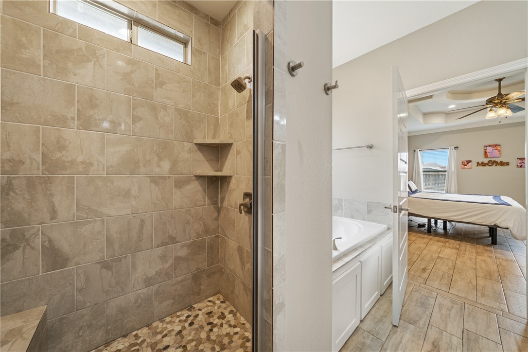 6 Stella Property Photo 29