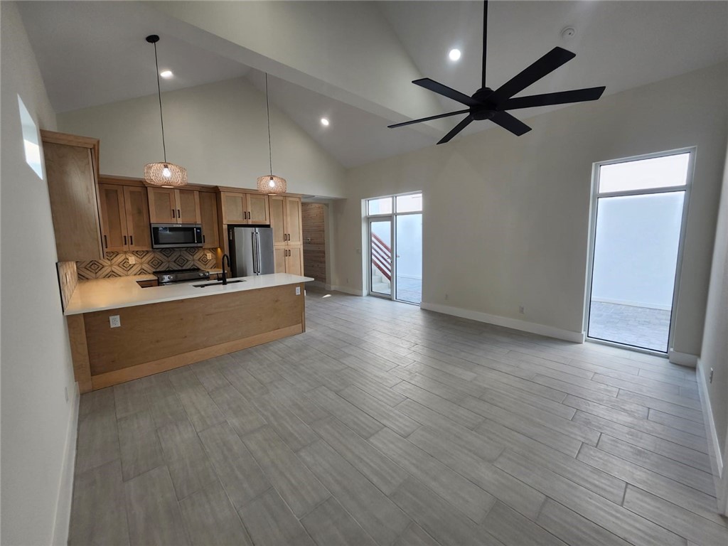 114 Porto Villageo Dr Property Photo 10