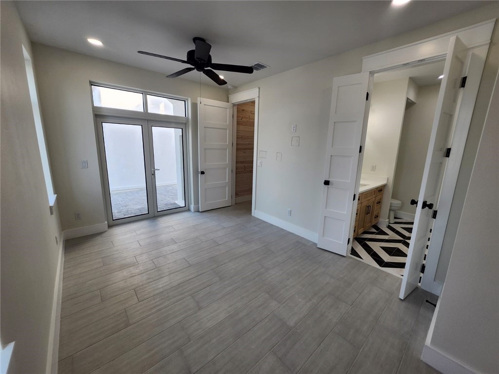 114 Porto Villageo Dr Property Photo 17