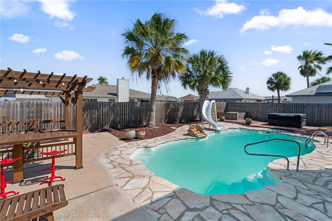 14822 Aquarius St Property Photo 2