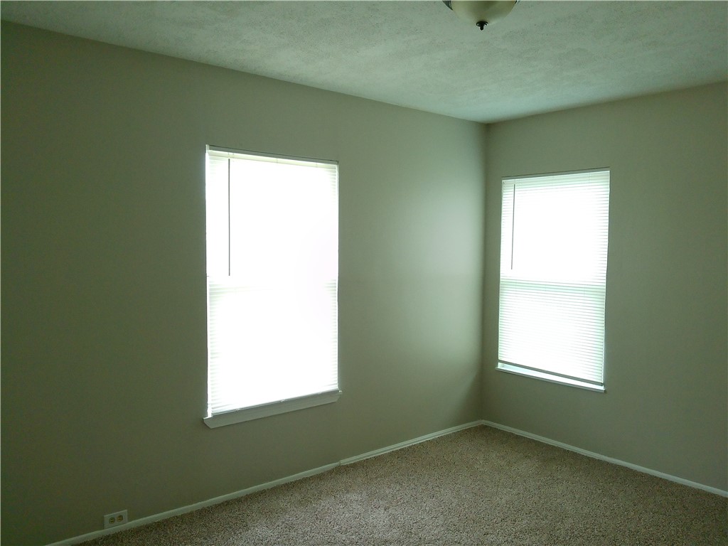 4833 Mokry Dr Property Photo 9