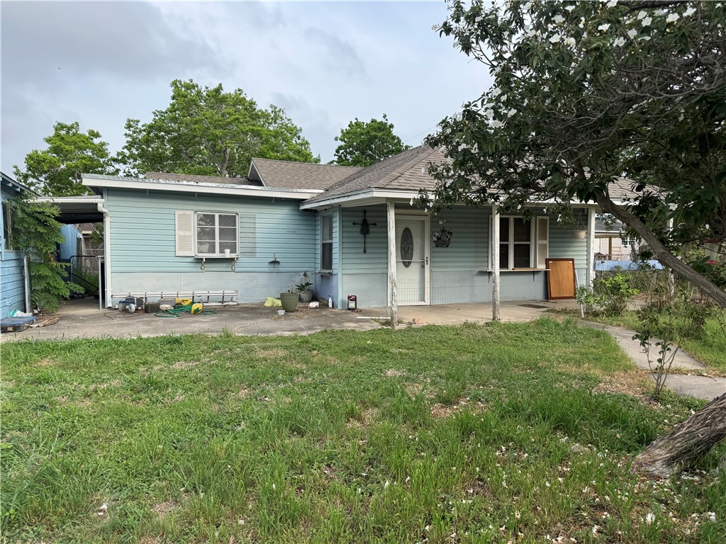 1106 Bobalo Dr Property Photo 1