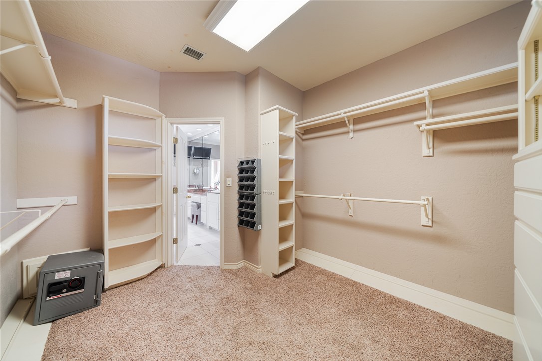 414 Olympic Dr Property Photo 19