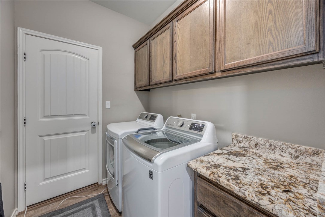 14209 Bowman Ct Property Photo 24