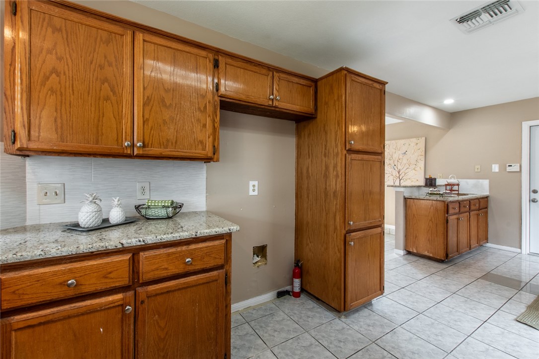 3021 Hilldale Dr Property Photo 17