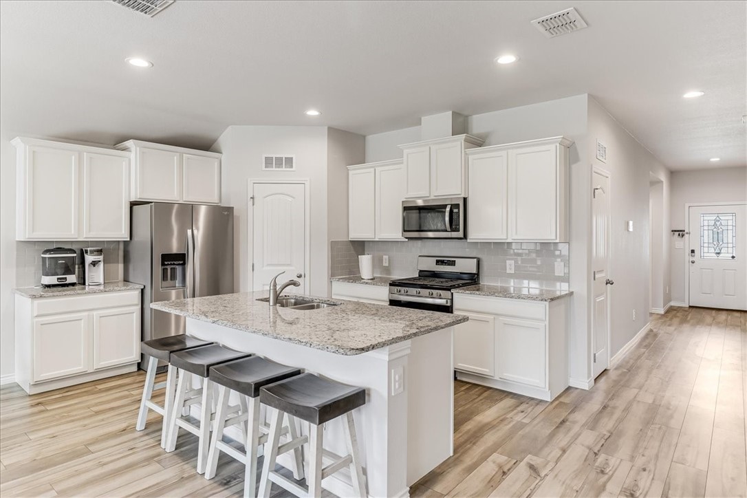 7725 Iron Man Dr Property Photo 6