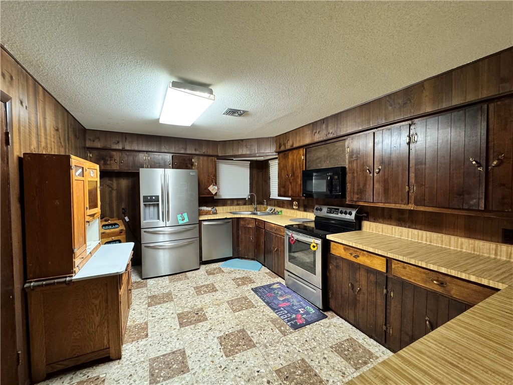 1301 Luning Property Photo 5