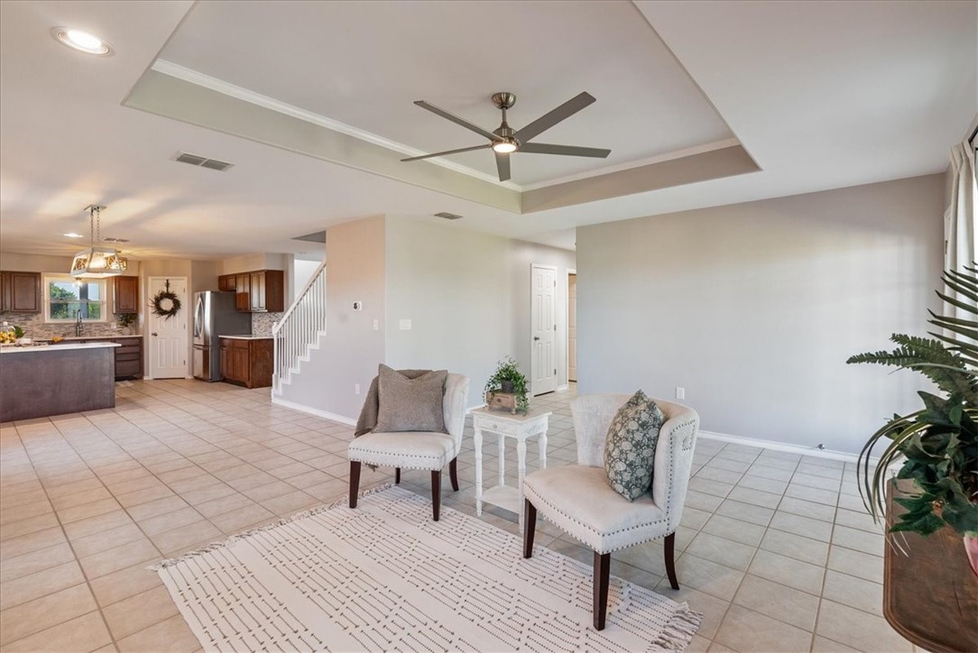 1414 County Road 3651 Property Photo 3