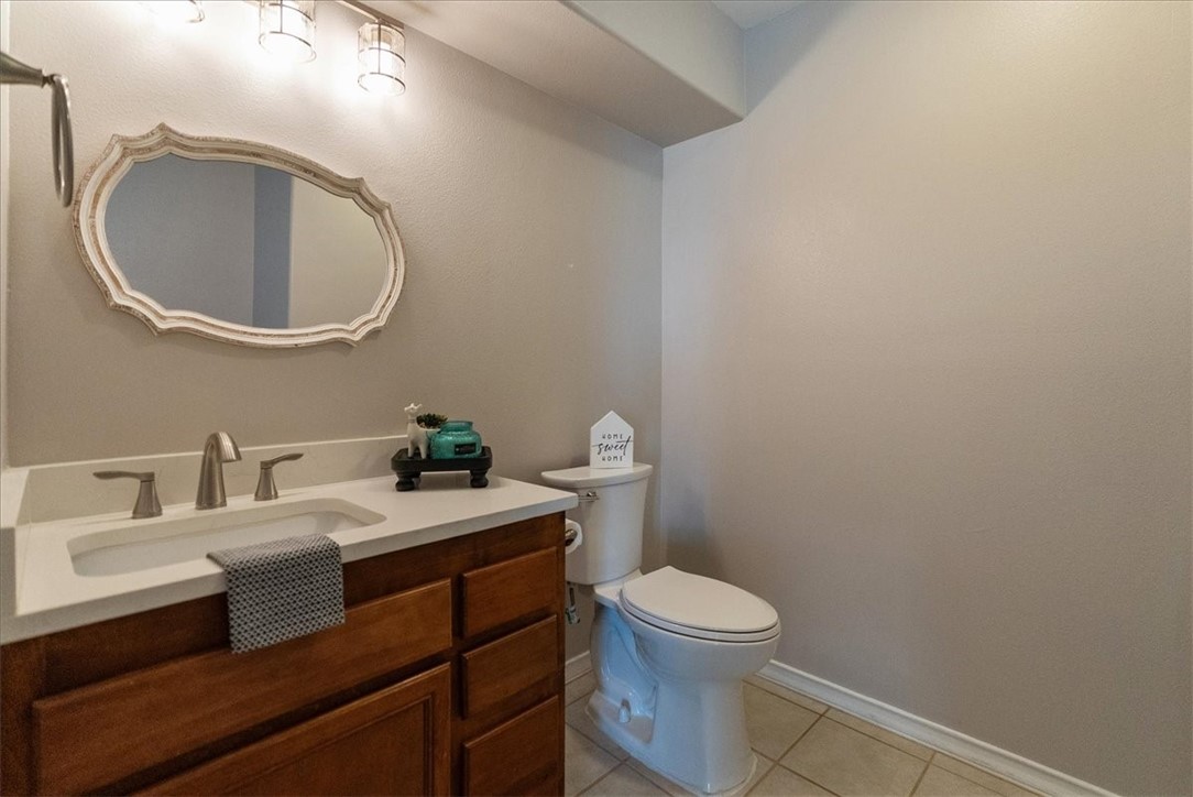 1414 County Road 3651 Property Photo 4