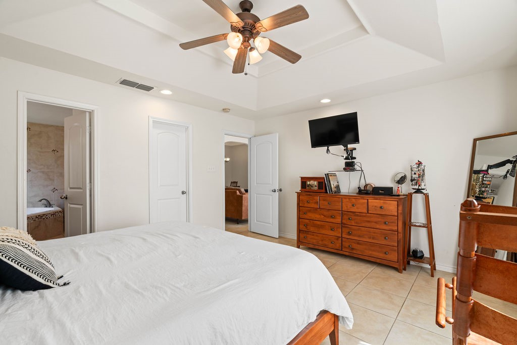 2205 Las Palmas Dr Property Photo 22