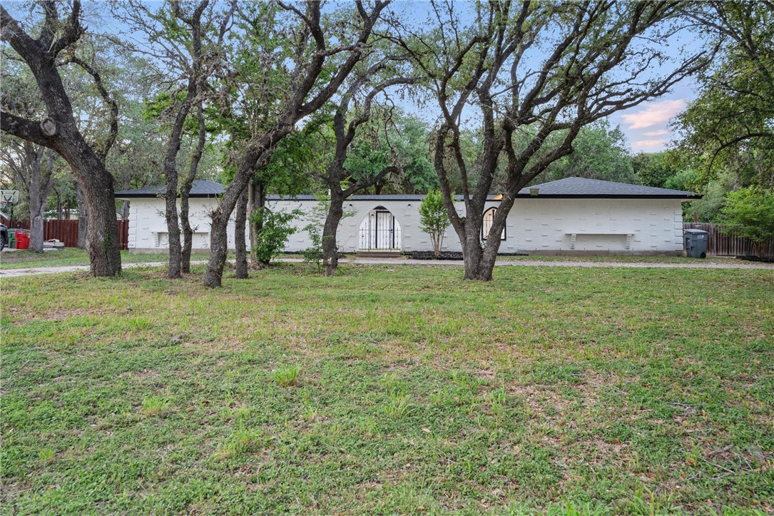 163 Windsor Dr Property Photo 30