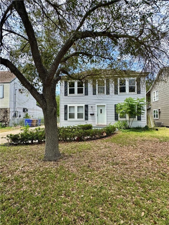 2805 Austin St B Property Photo 1