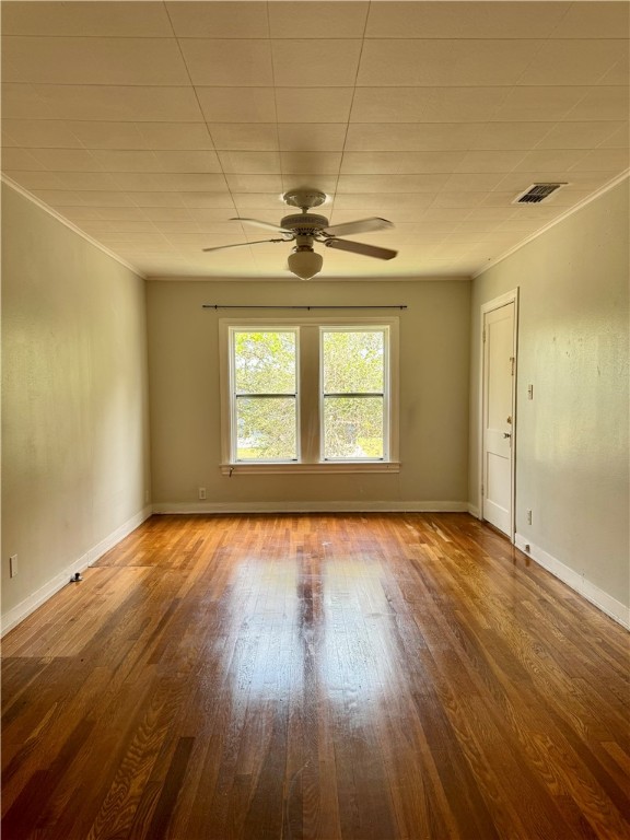 2805 Austin St B Property Photo 5