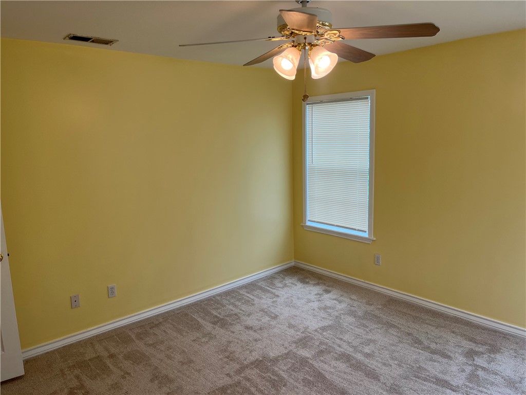 822 Indiana Ave Property Photo 2
