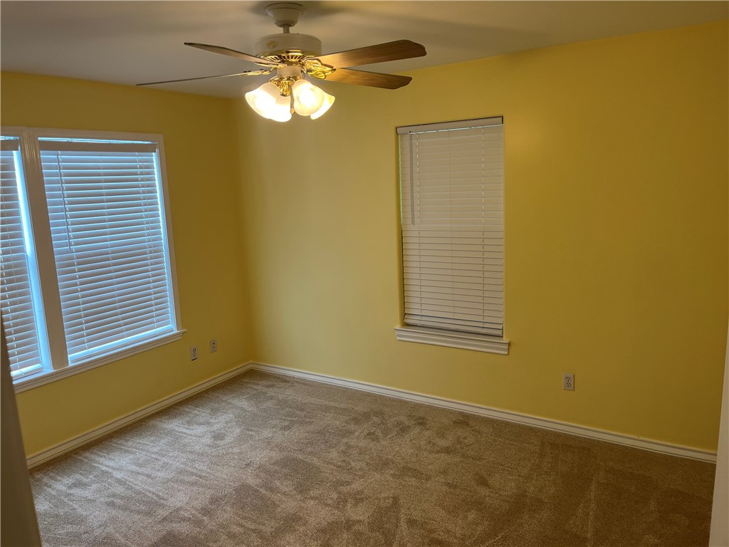 822 Indiana Ave Property Photo 4